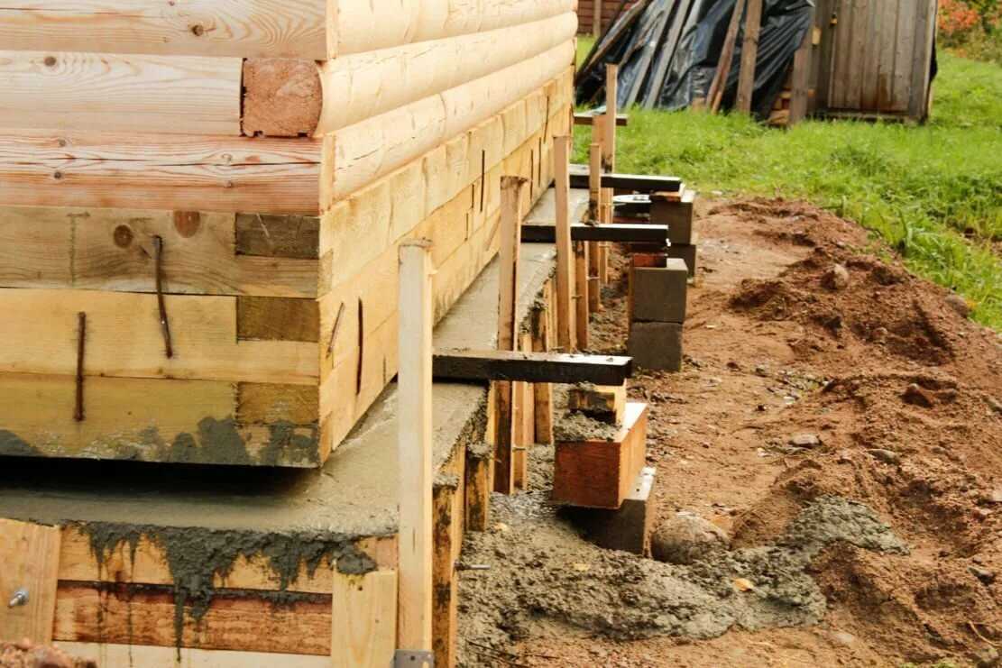 Правила строительства фундамента дома: монтаж и материалы