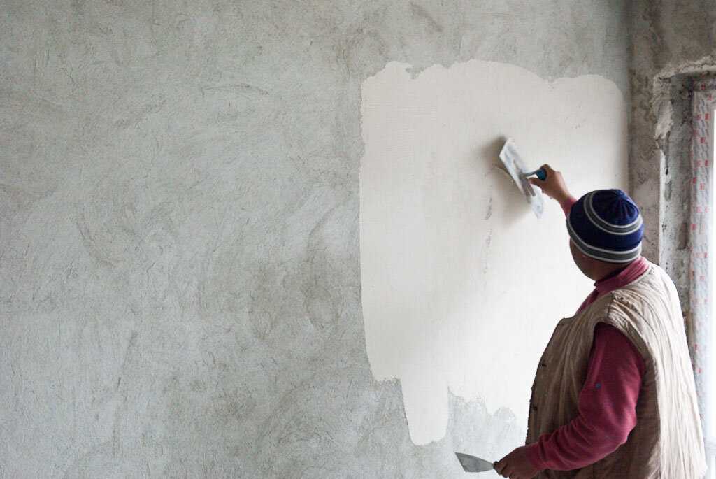 Как правильно покрасить стены из гипсокартона