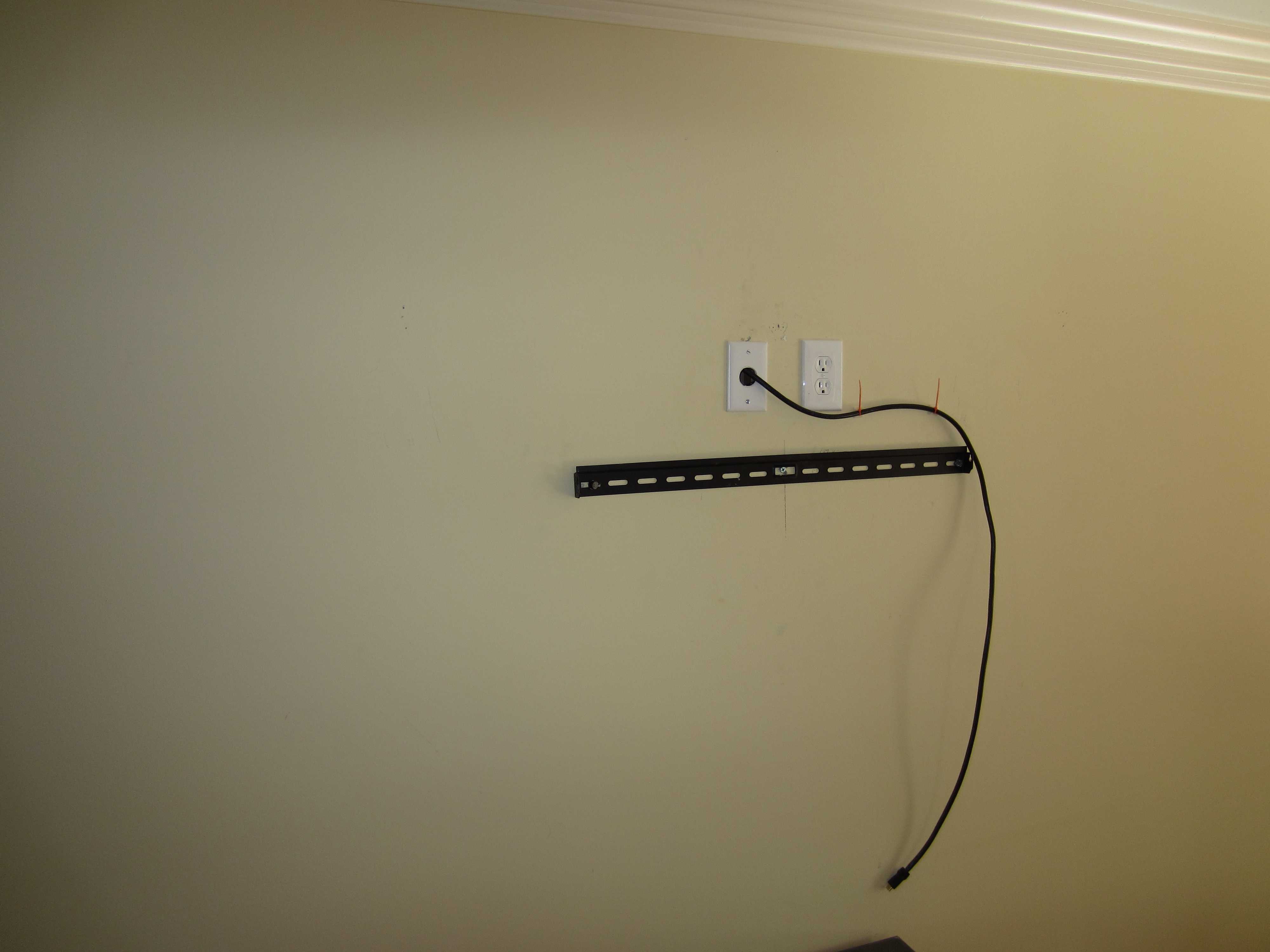 Как провести провода к телевизору на стене своими руками