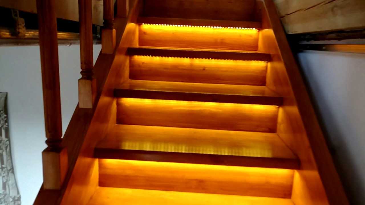 Способы подсветки ступеней лестницы в доме
