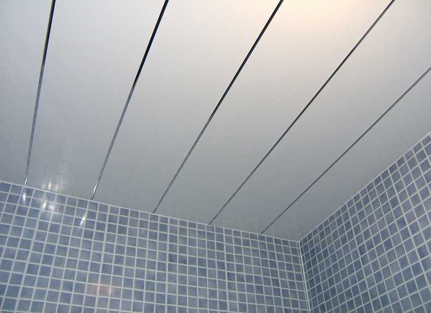 Потолок в ванной из пластиковых панелей - порядок монтажа