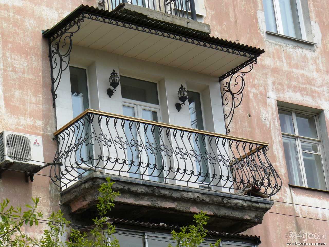 Французский балкон на современный лад: 40 фото-примеров