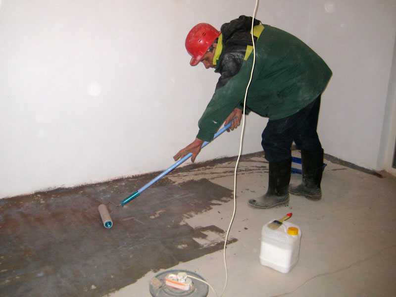 Как выровнять бетонный пол в гараже, квартире своими руками