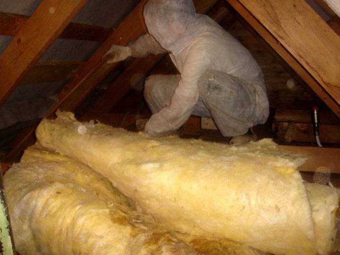 Утепление потолка минватой в частном доме, как произвести работы, толщина материала
