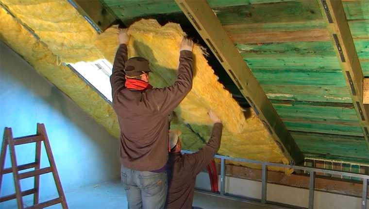 Как утеплить крышу дома изнутри, чтобы не было конденсата: инструкция, фото, видео