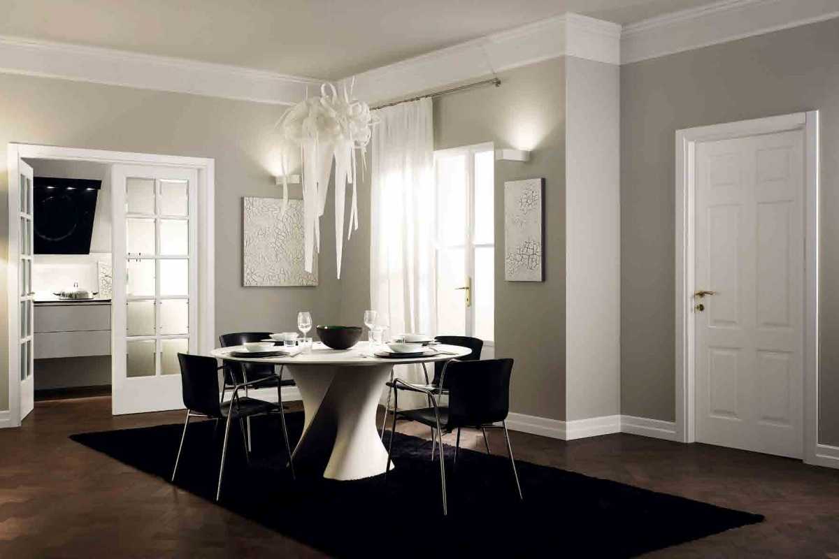 Белые двери в интерьере квартиры: реальные фото дизайна