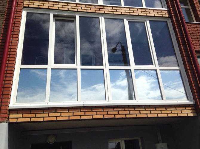 Зеркальная тонировка окон балкона: на каком цвете, виде остановить выбор