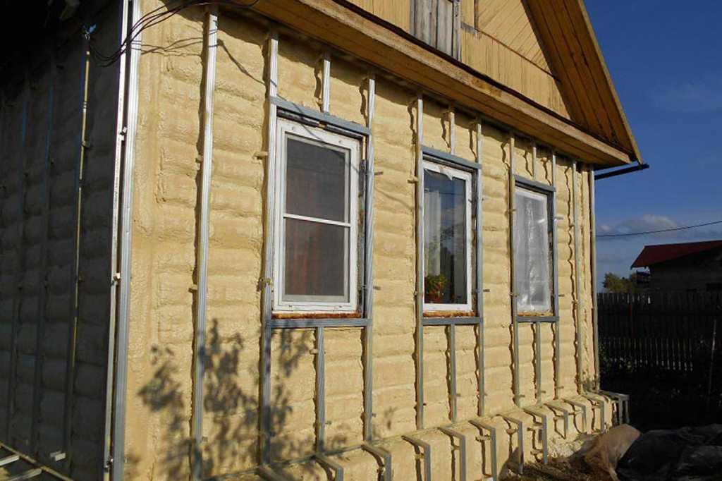 Утепление деревянного дома изнутри: важное правило и ошибки
