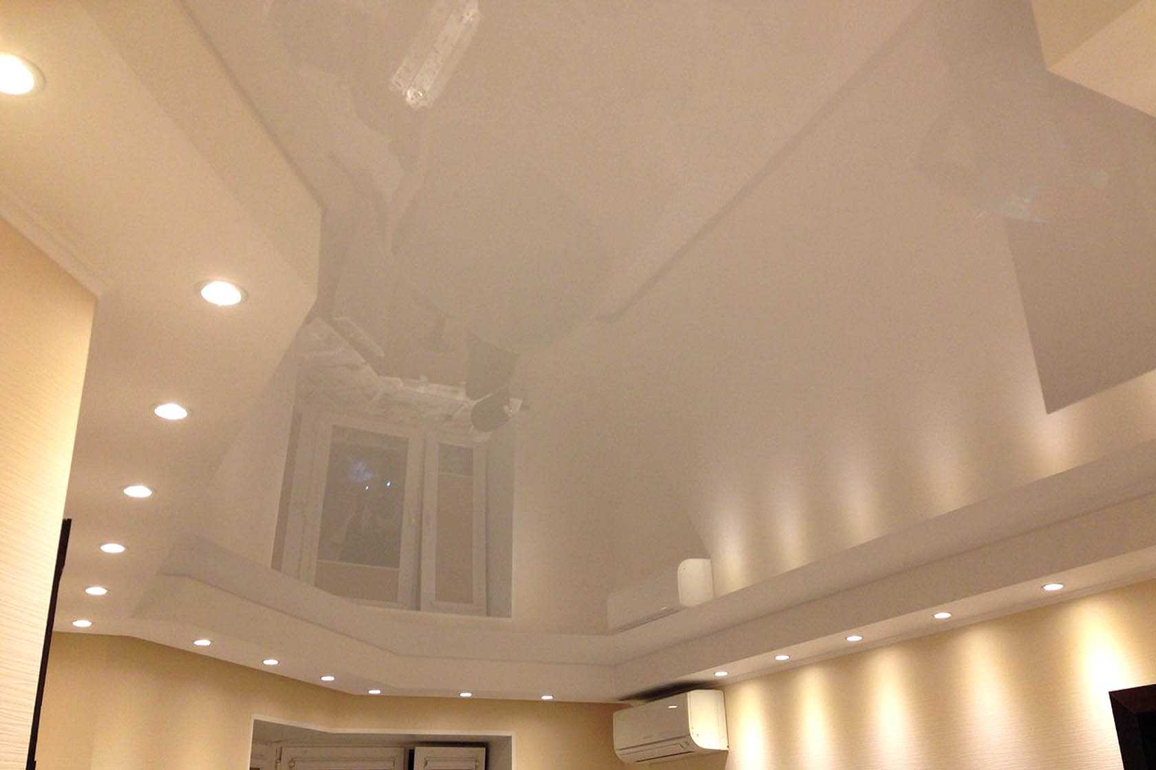 Какой потолок лучше – глянцевый или матовый?