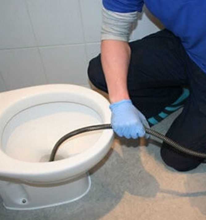 Как устранить засор в трубах в домашних условиях: лучшие средства и способы прочистки