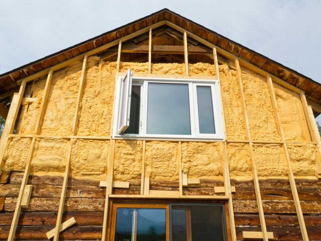 Утепление деревянного дома снаружи: как и чем правильно утеплять?