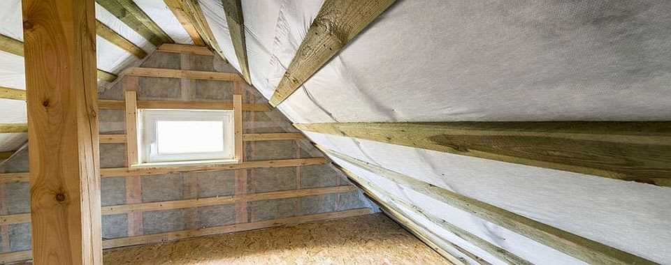 Утепление потолка в частном доме под холодной крышей – схемы, видео