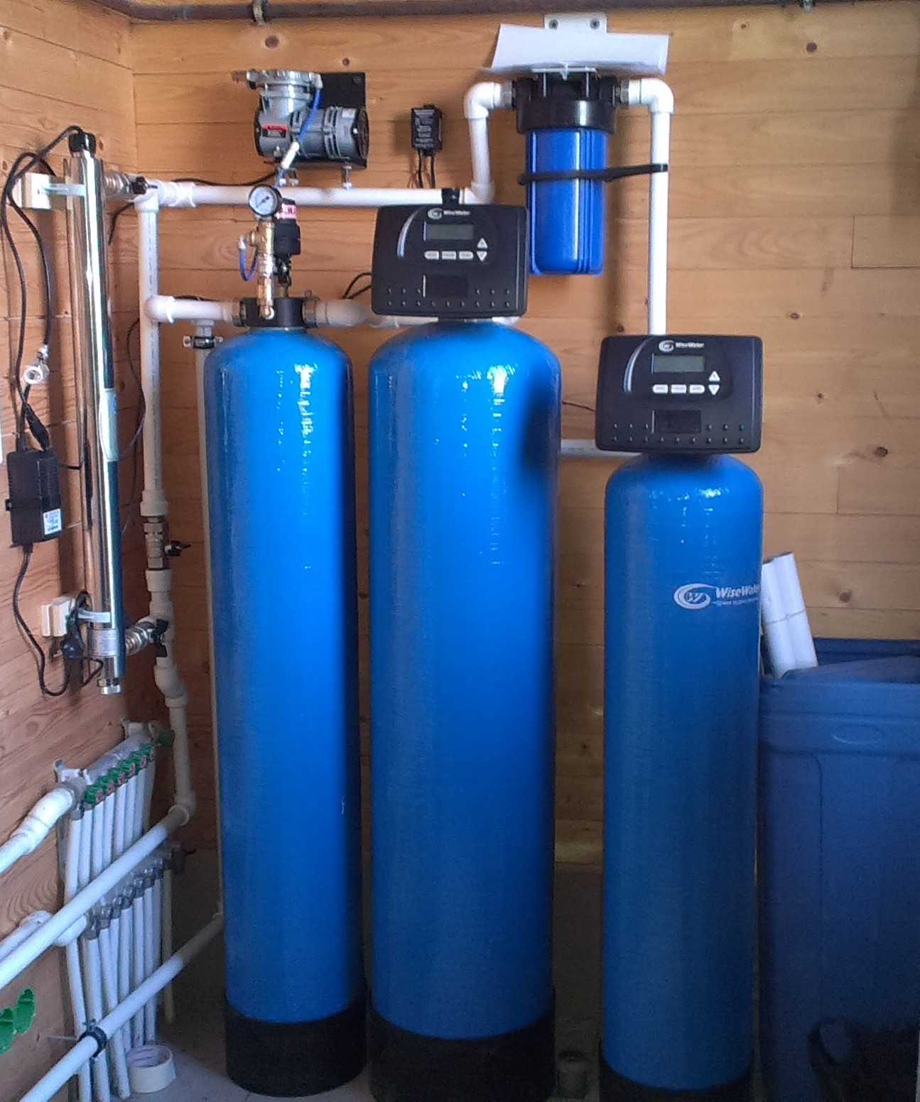 Фильтры для воды загородного. Система водоподготовки и очистки воды. Оборудование для водоподготовки. Водоподготовка для коттеджа. Система водоподготовки для загородного.