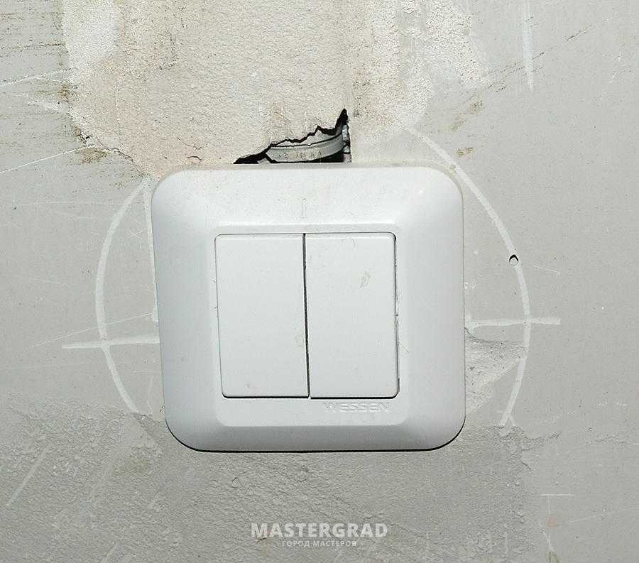 Замена выключателя света в квартире своими руками: как поменять выключатель с одной кнопкой и снять его со стены? можно ли открутить двухклавишный?