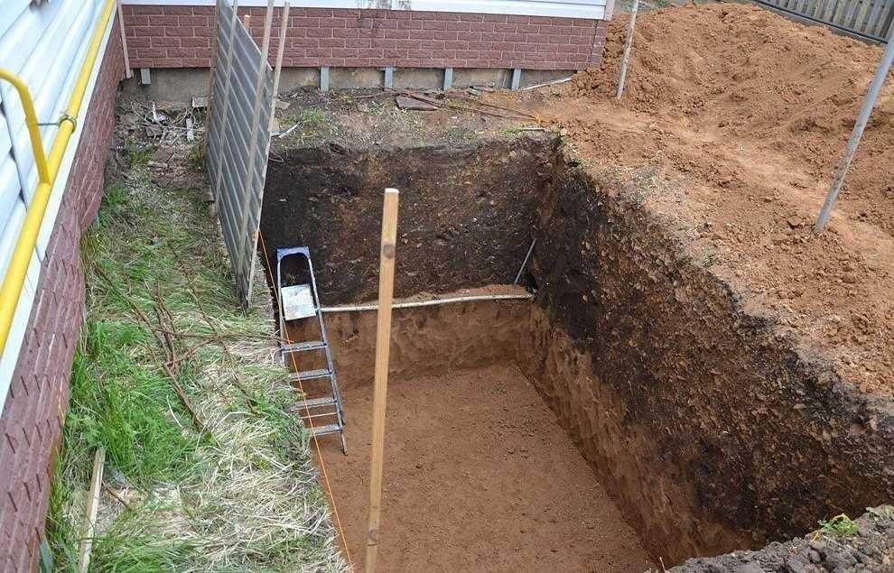 Как в уже построенном доме вырыть погреб правильно