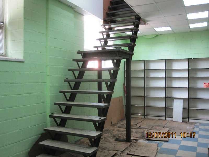 Лестницы из металла на второй этаж