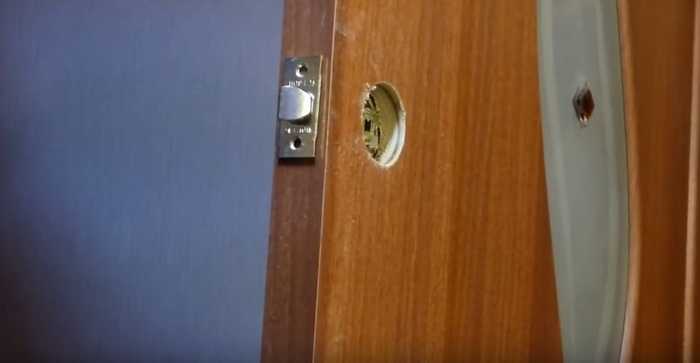 Установка межкомнатных дверей своими руками – пошаговая инструкция как установить межкомнатную дверь