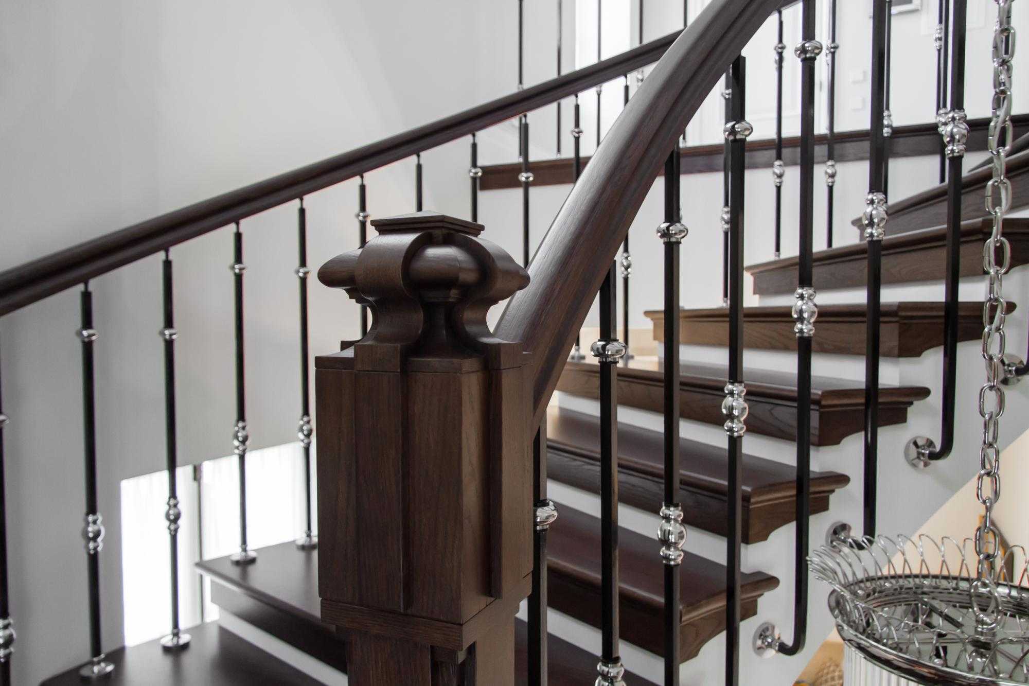Ограждения для лестниц в частном доме – особенности исполнения - 30 фото