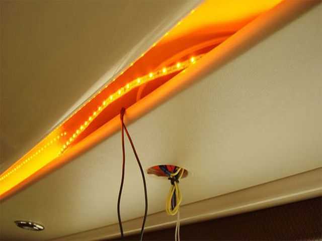Варианты организации светодиодной подсветки натяжного потолка