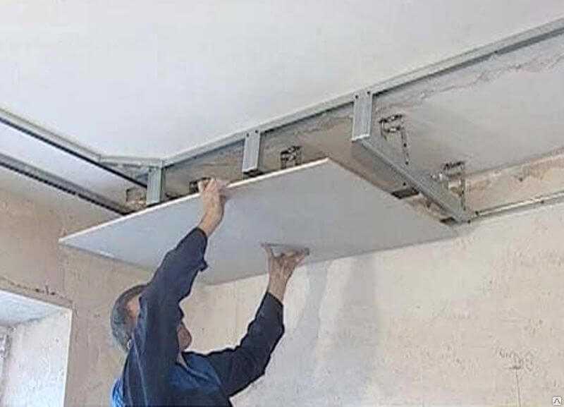 Короб на потолке из гипсокартона с подсветкой