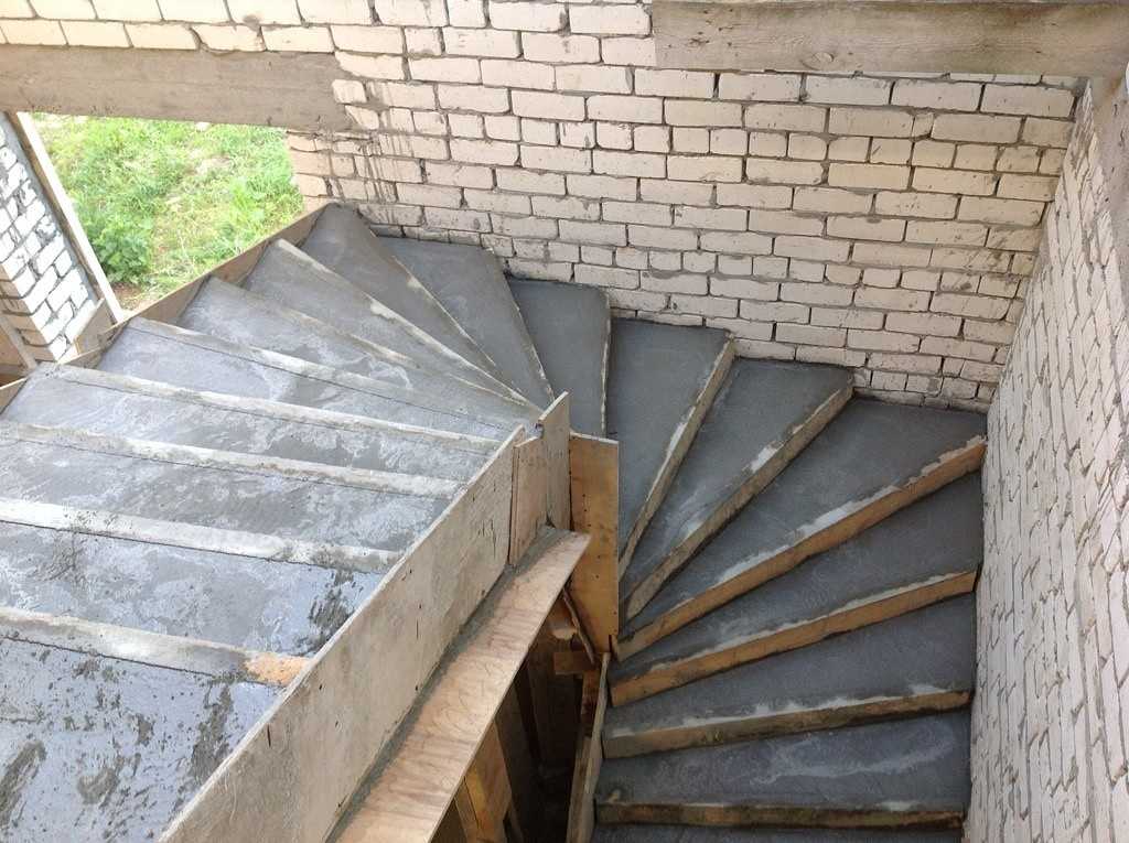 Лестница из бетона своими руками: алгоритм изготовления