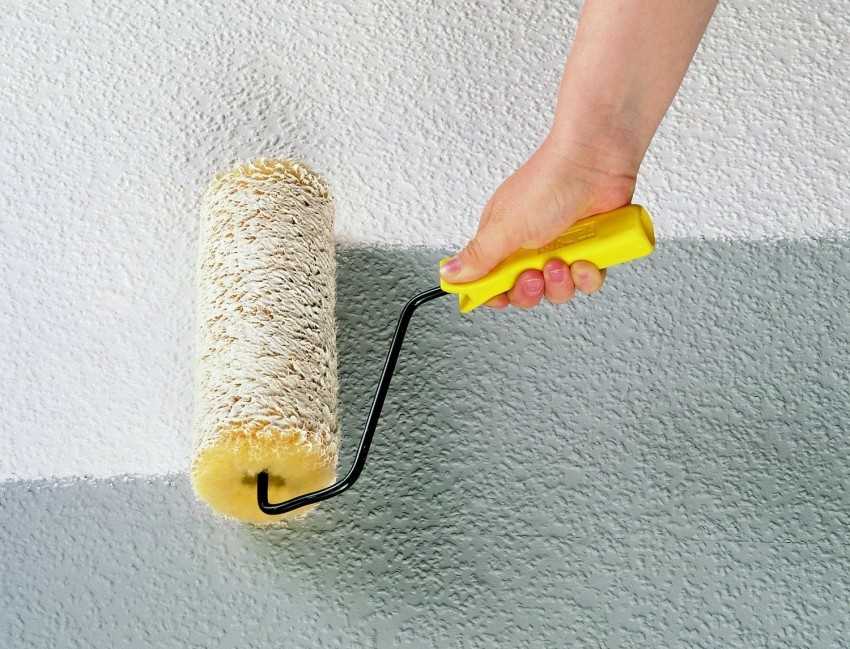 Как покрасить стены в квартире при помощи кисти валика и краскопульта А также как и чем покрасить кирпичную стену