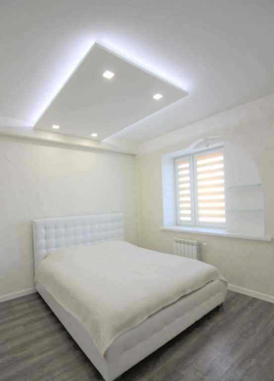 Натяжной потолок в спальне (90 фото) - красивые идеи, дизайн потолка