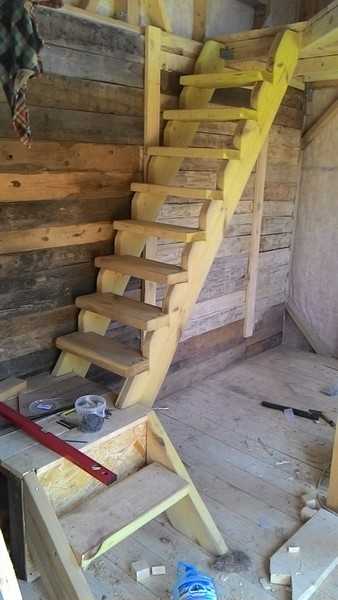 Лестница на второй этаж своими руками из дерева с поворотом на 90: создание качественной конструкции