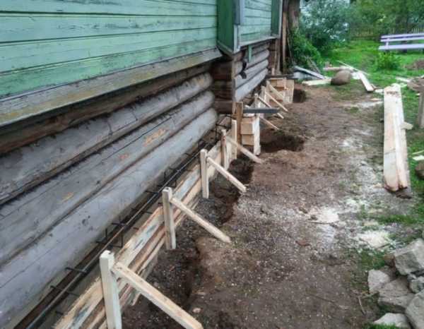 Как укрепить фундамент старого деревянного дома своими руками