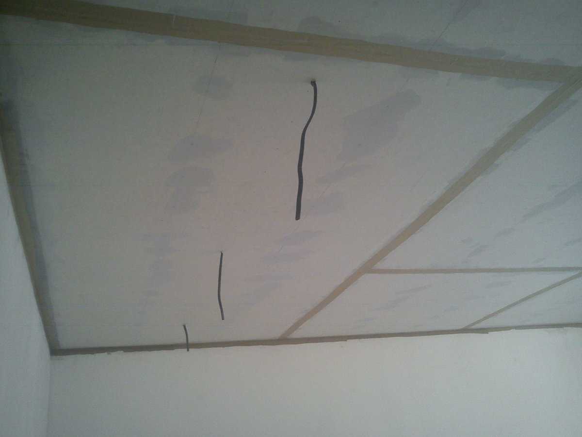 Как сделать качественный ремонт потолка после протечки своими руками