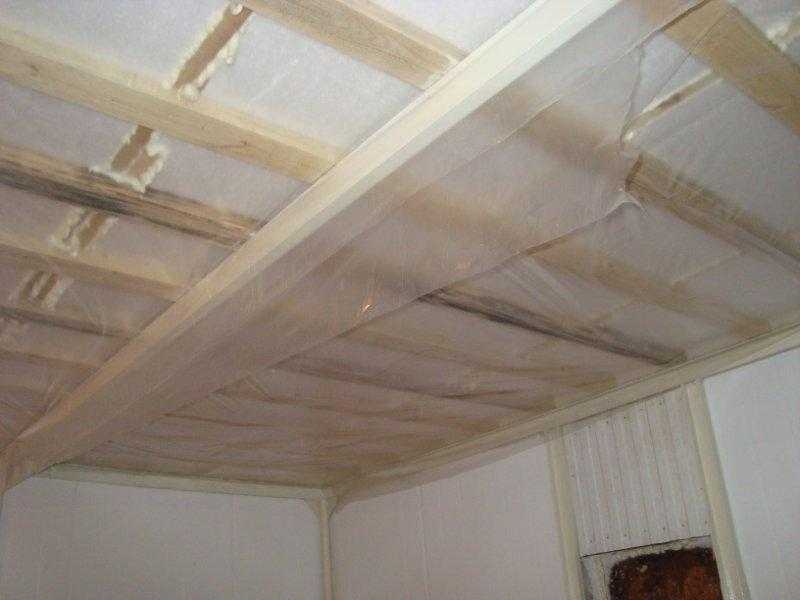 Пароизоляция для потолка в деревянном перекрытии: описание,фото.