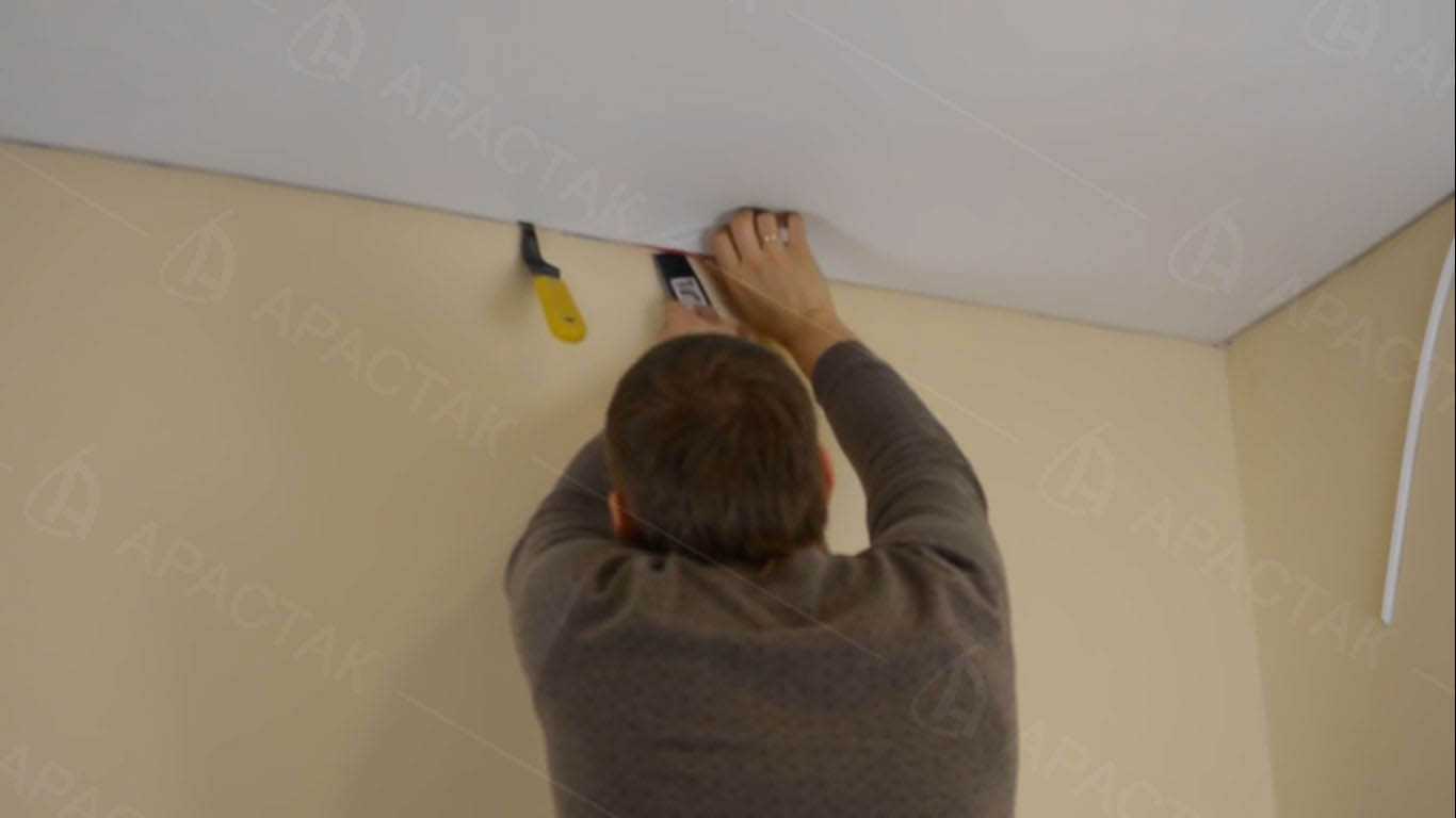 Как демонтировать натяжной потолок своими руками? (8 фото)