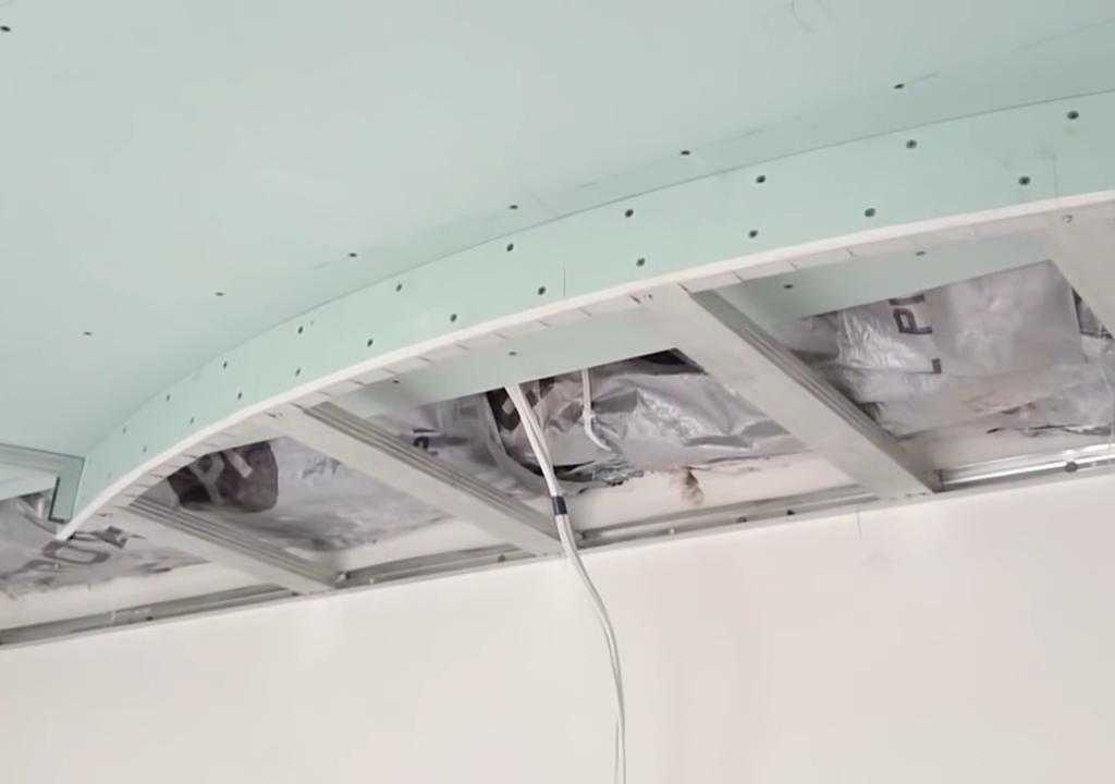 Потолок из гипсокартона  с подсветкой своими руками: все секреты и лучшие  идеи - 49 фото