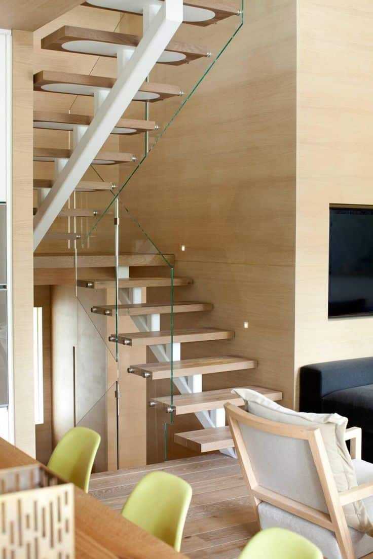 Винтовые лестницы: варианты конструкций, особенности сборки и установки