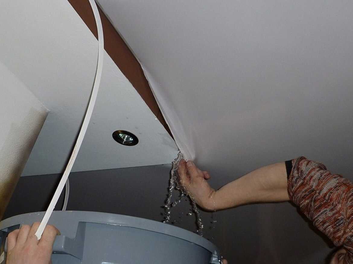 Снятие натяжного потолка без посторонней помощи (фото и видео)