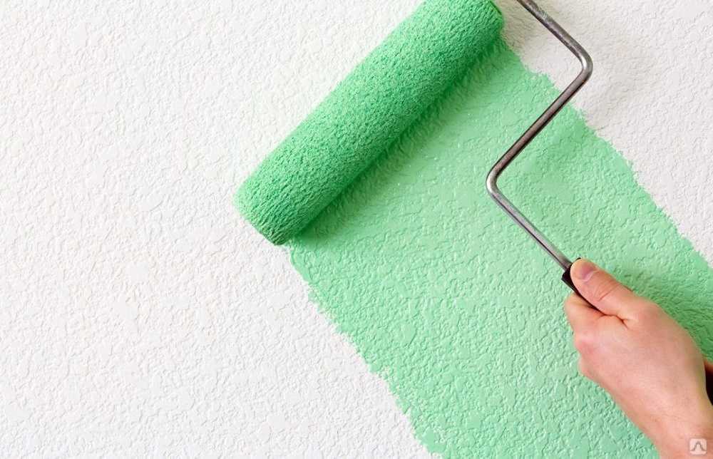 Каким валиком красить потолок: инструкция как выбрать и применять своими руками, видео и фото