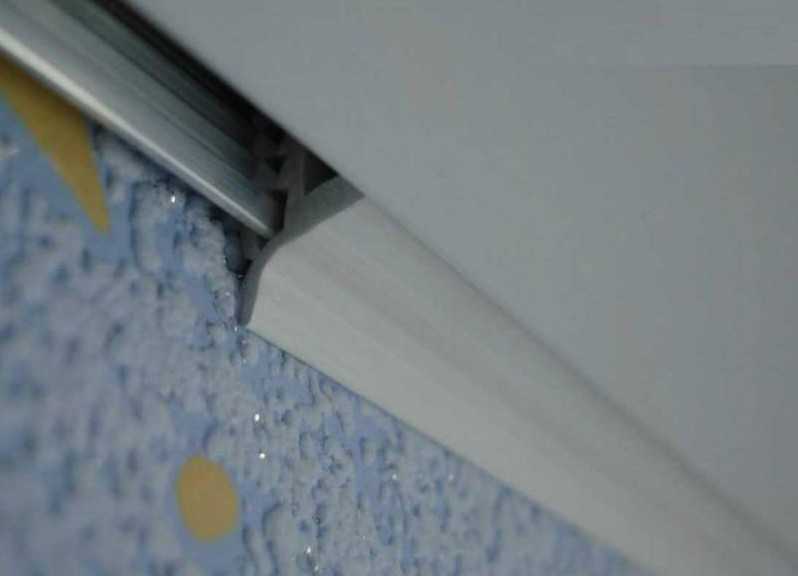 Багет для натяжного потолка (39 фото): поверхность со светодиодной подсветкой