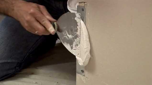 Как правильно шпаклевать стены своими руками: технология шпаклевки