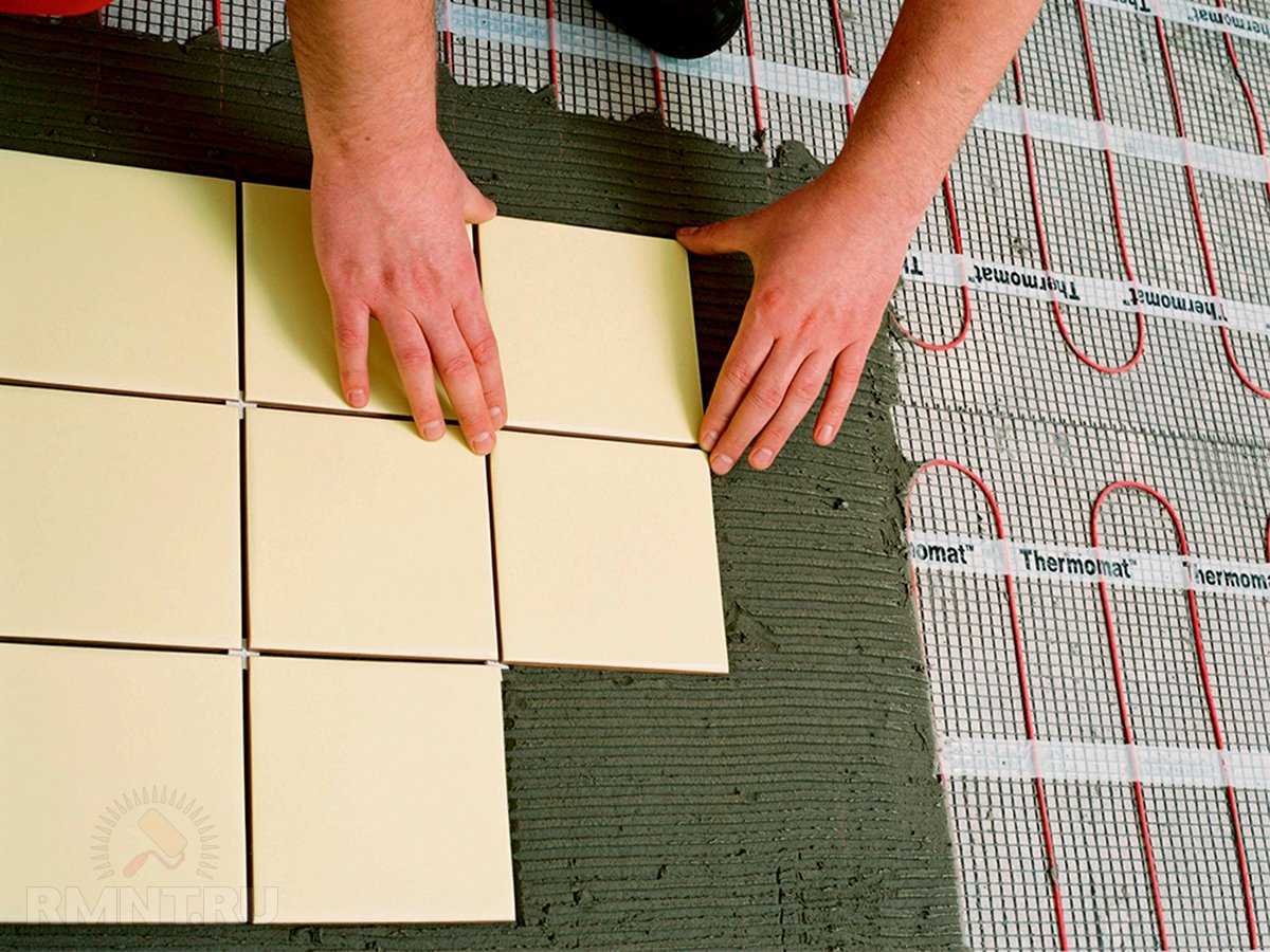 Как положить кафель на пол и стены: пошаговая инструкция