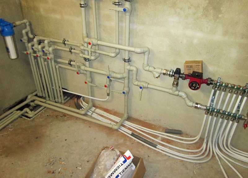 Замена труб водоснабжения в квартире: подготовка, этапы и цена работ