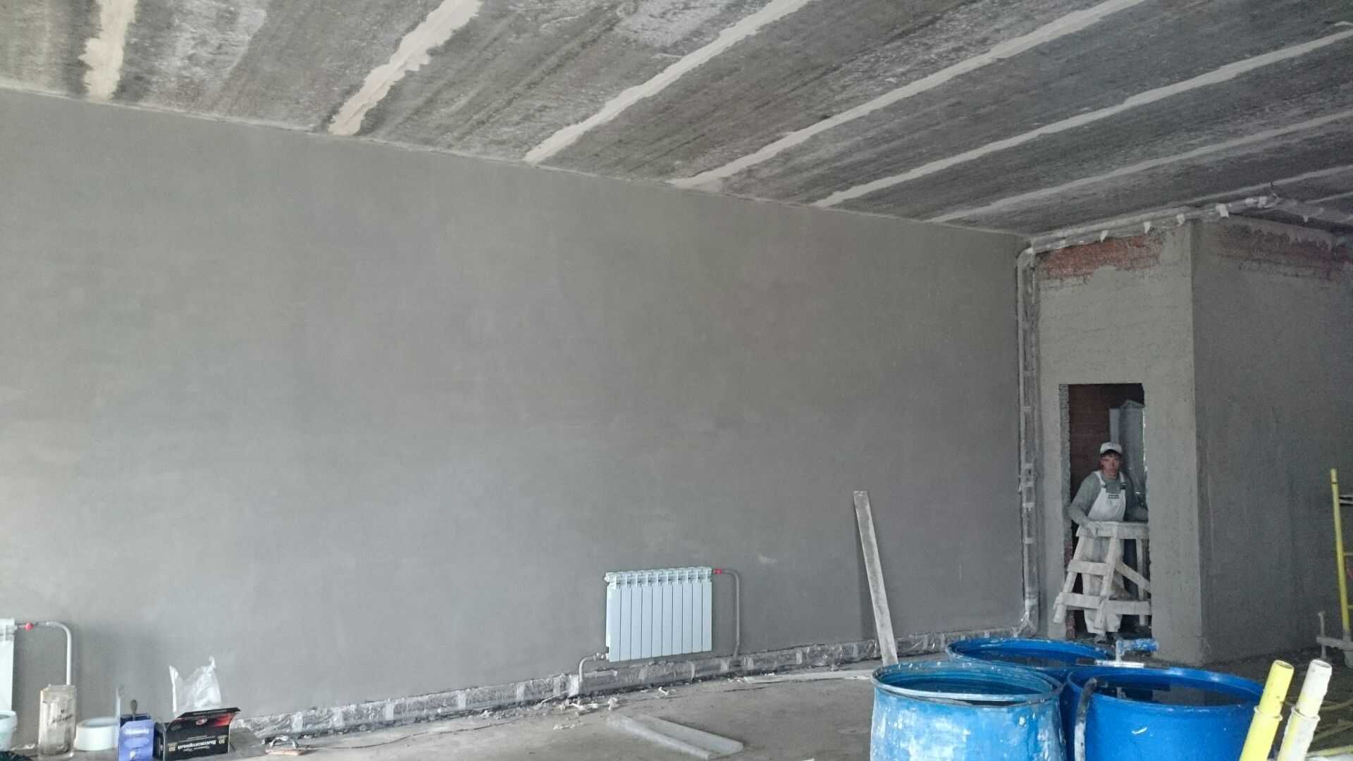 Чем покрасить деревянный потолок в доме и стоимость м2 покраски