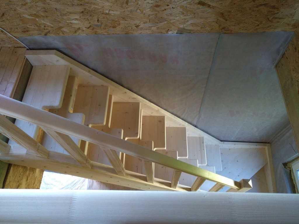 Как изготовить лестницу «гусиный шаг» своими руками