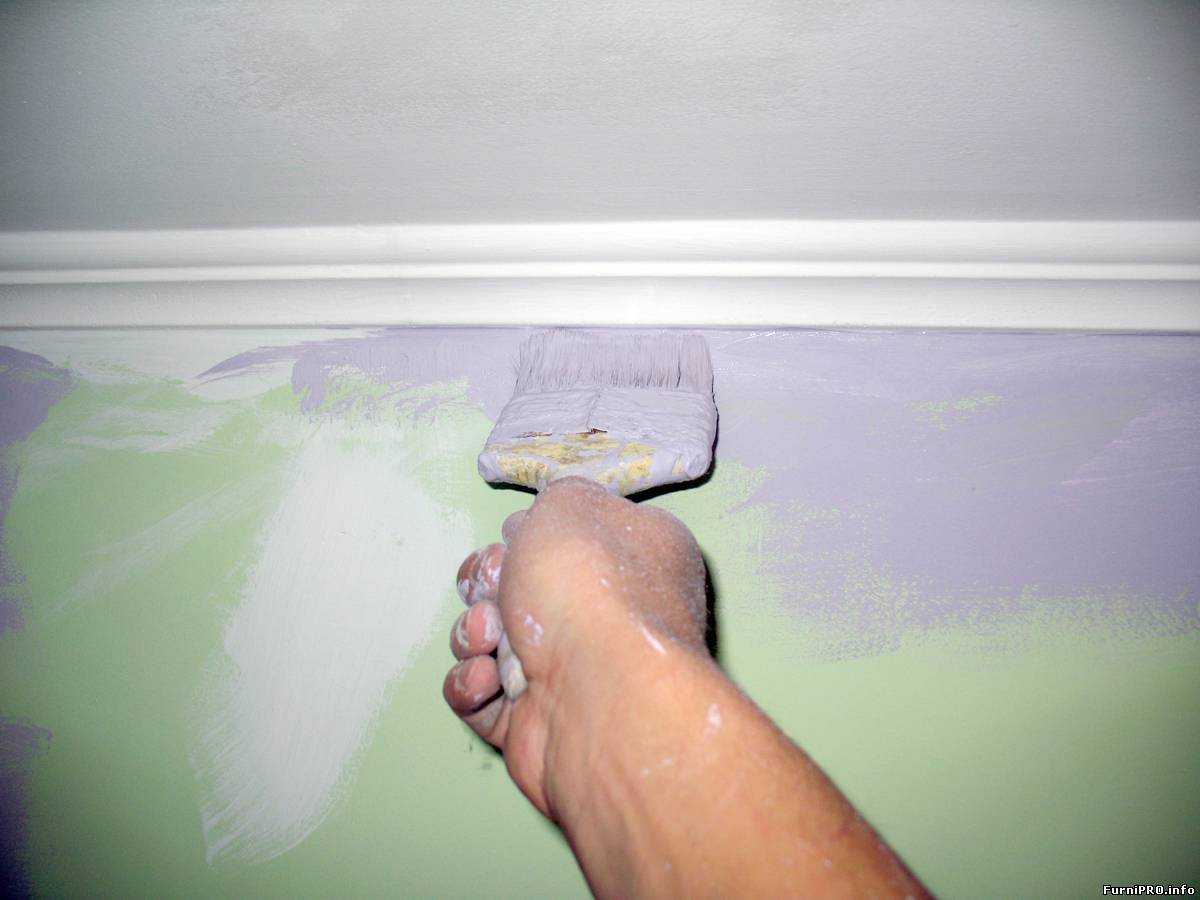 Чем покрасить потолочную плитку: какой краской красят, можно ли красить потолочную плитку из пенопласта, покраска водоэмульсионной краской, как побелить