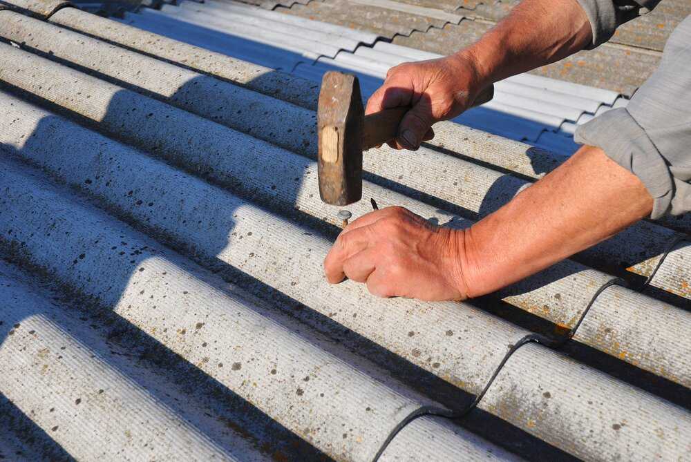 Как сделать ремонт шиферной крыши своими руками