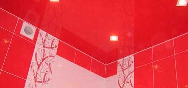 Натяжной потолок в ванной: плюсы, минусы и советы по выбору лучших идей применения в дизайне интерьера (115 фото)