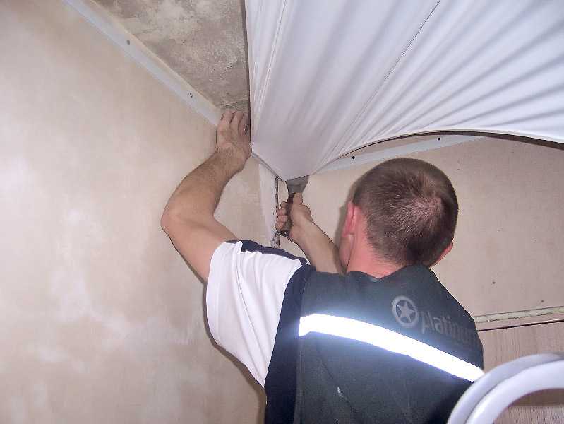 Как сделать подвесной потолок своими руками – пошаговая инструкция