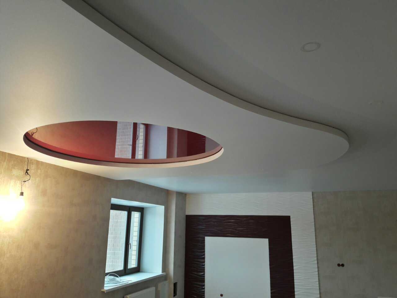 Дизайн гипсокартонного потолка в зале