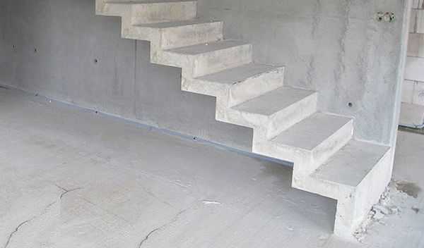 Отделка бетонной лестницы: материалы, технология, пошаговая инструкция