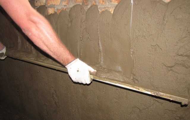Штукатурка потолка:  как штукатурить стены своими руками, что лучше натяжной потолок, вариант под покраску или штукатуренный, как правильно наносить смесь