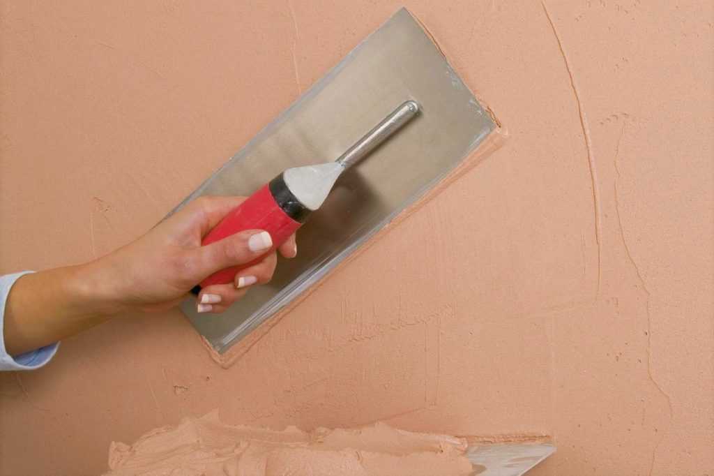 Шпаклевка стен своими руками под обои: необходимые материалы, как правильно шпаклевать стены